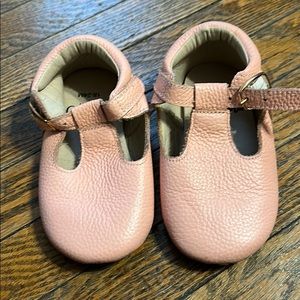 Monkey Feet Pink 18-24M Like New